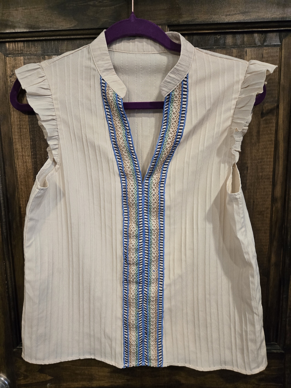 Sleeveless Cream Embroidered Split-Neck Top